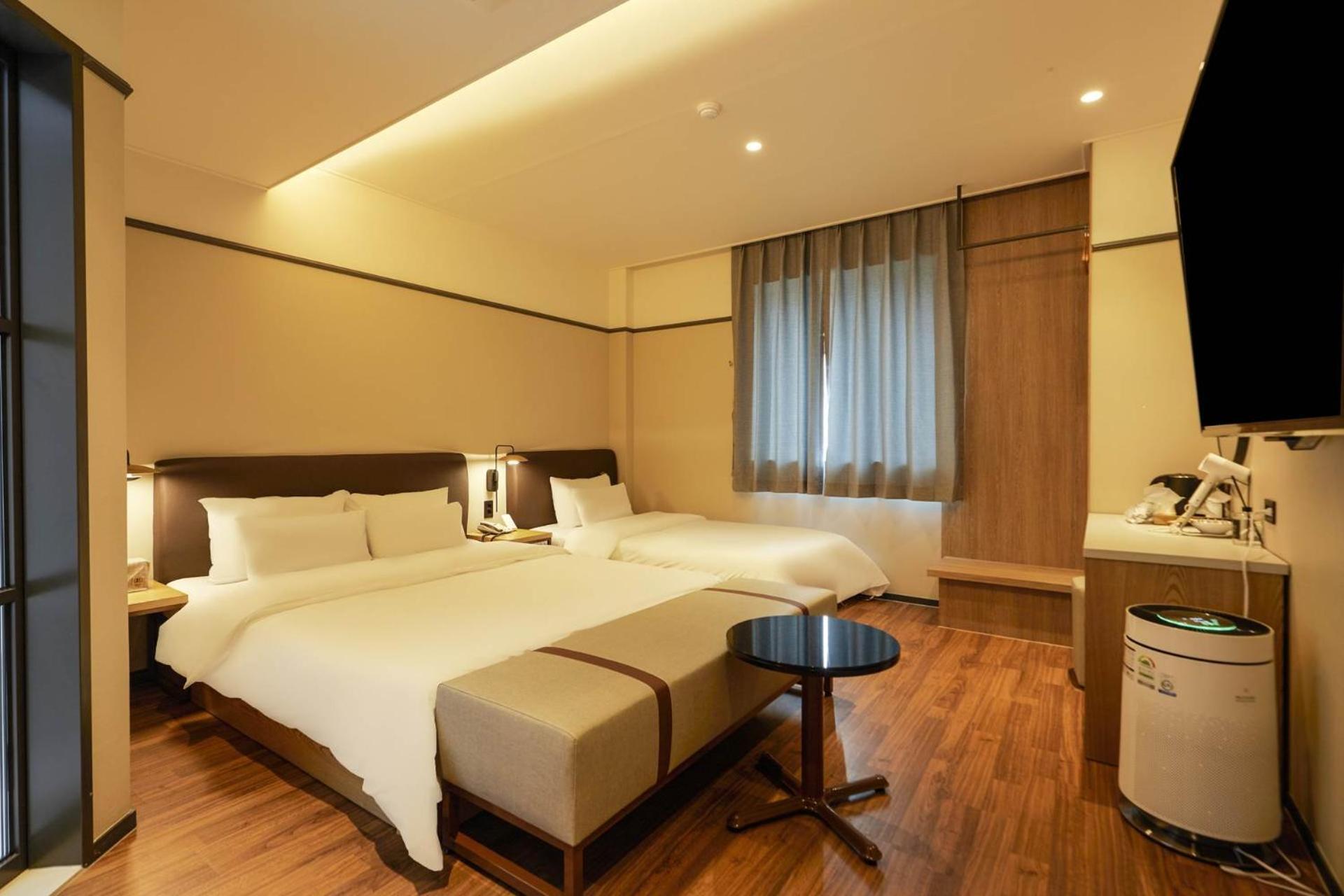 Browndot Suwon Cityhall Motel Екстериор снимка