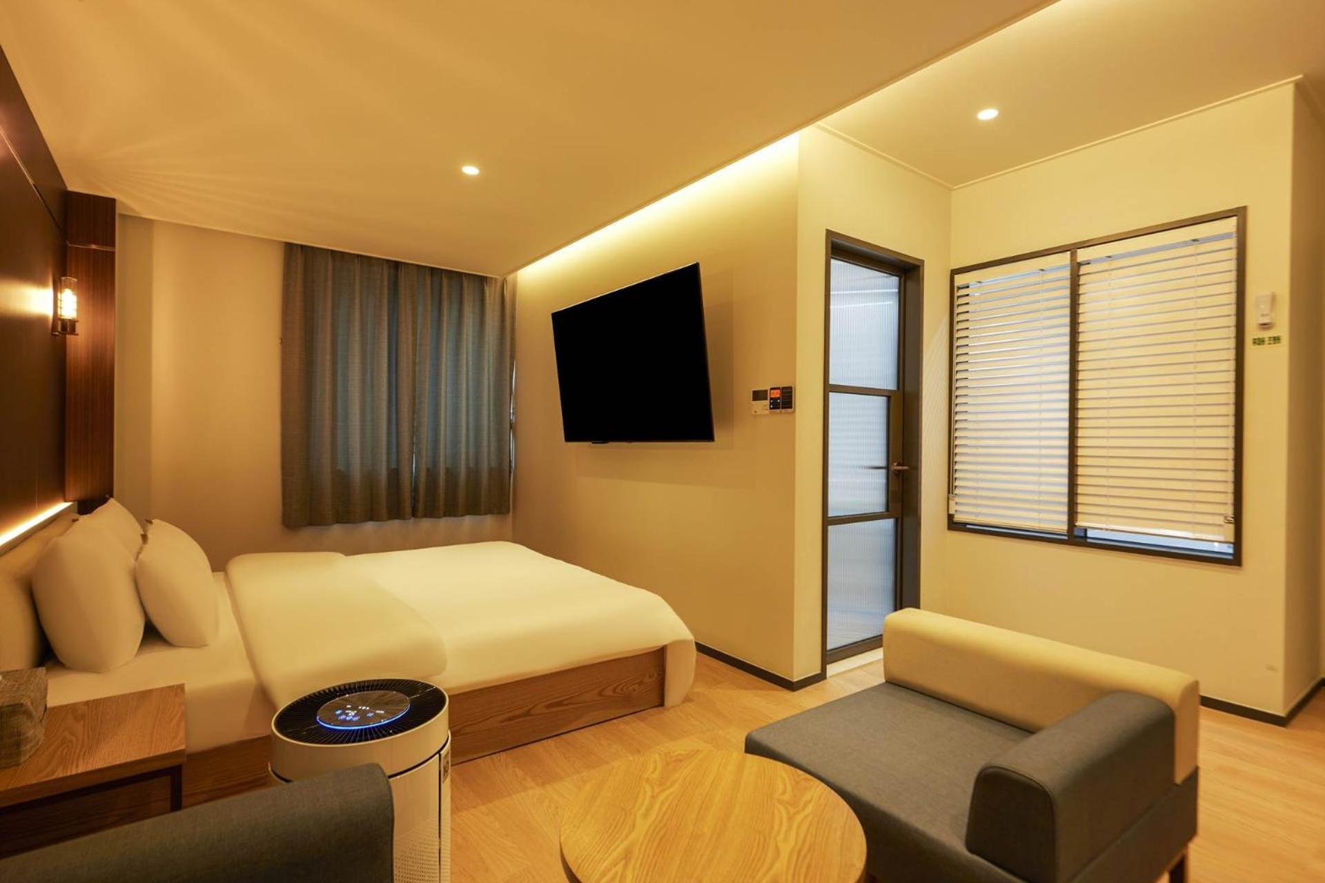 Browndot Suwon Cityhall Motel Екстериор снимка