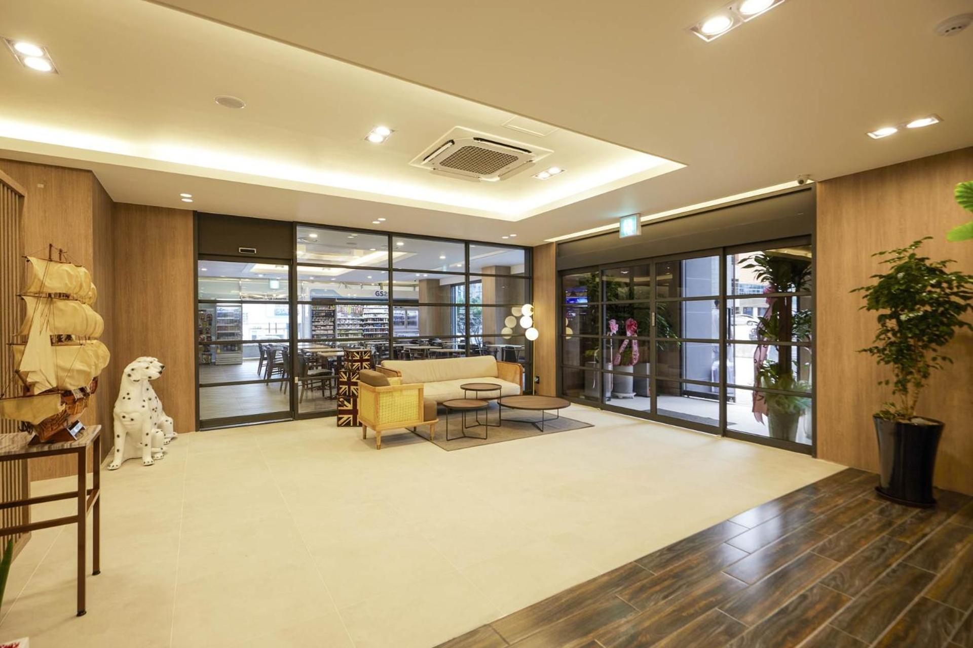 Browndot Suwon Cityhall Motel Екстериор снимка